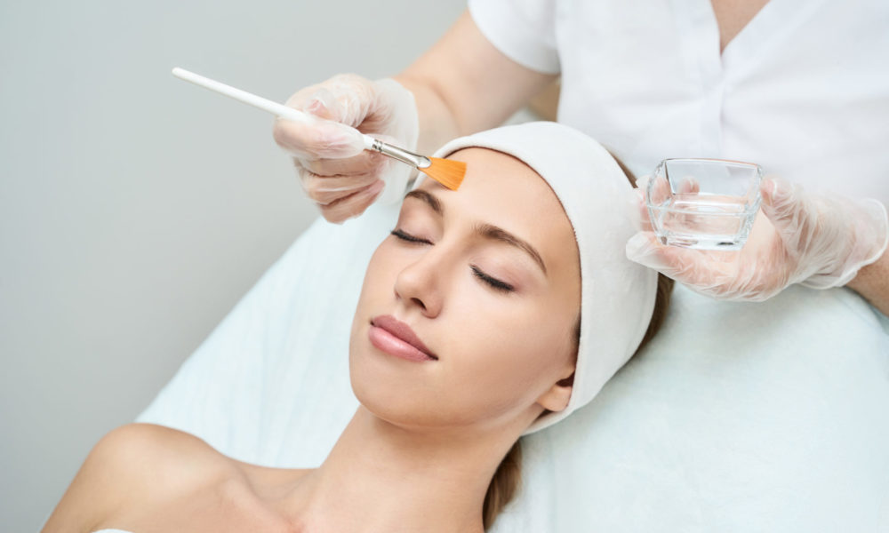 How Effective Is Cosmelan Peel Does It Help In Enhancing Our Complexion