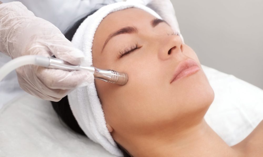 Which Diamond Facial is Best for Glowing Skin